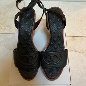 Tory Burch Black Block Heel Size 8 Sandals